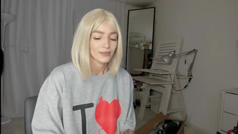 xxx_leila online show from December 2024 07:13:02 AM