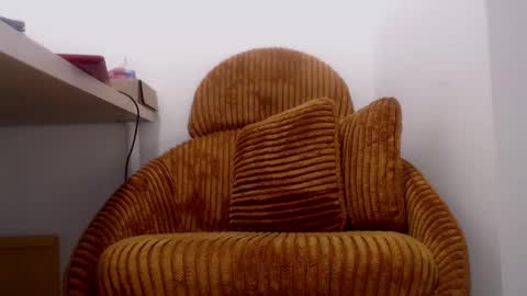 Snapshot of xxxbellalola chatting on February 2025 01:44:02 PM Lola online show from February 2025 01:44:02 PM