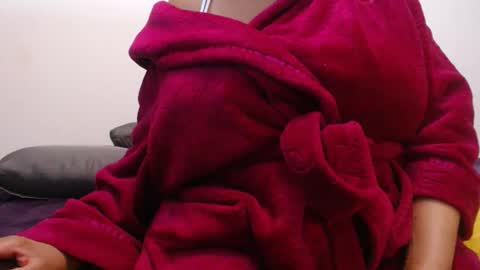 Ayanda online show from November 2025 11:51:02 PM