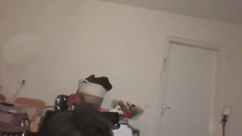 Snapshot of xxxdanidoomsdayxxx chatting on May 2026 08:37:01 PM Danielle online show from May 2026 08:37:01 PM