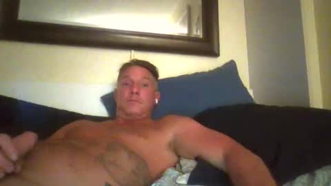 Snapshot of xxxelentdick chatting on April 2026 06:31:01 AM deeeeznutz online show from April 2026 06:31:01 AM