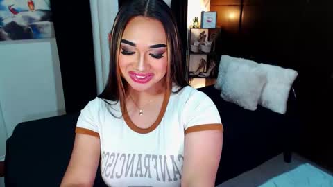 OLIVIA online show from December 2024 06:10:01 PM