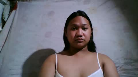 OLIVIA online show from November 2025 06:24:01 AM