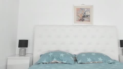 Elvira online show from February 2025 11:44:02 AM