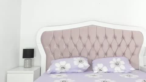 Elvira online show from October 2025 04:18:02 AM