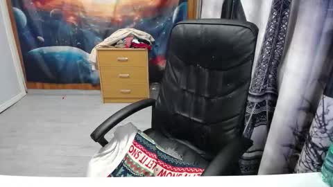 Lana online show from October 2025 08:59:01 PM