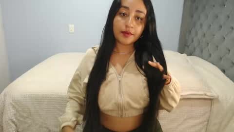 Snapshot of xxxvenus888 chatting on October 2025 09:48:02 AM Lunhaa   online show from October 2025 09:48:02 AM