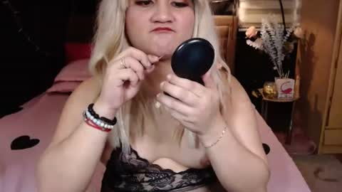 Angela online show from January 2026 04:17:02 AM