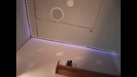 Xzbib online show from January 2025 01:59:01 PM