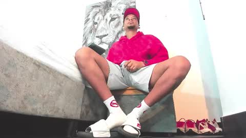 Snapshot of y0ung_master_ chatting on November 2025 03:05:02 AM Sr. Y0ung Master online show from November 2025 03:05:02 AM