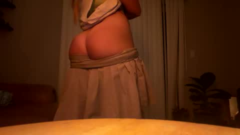 Snapshot of yagirlpeachezzz chatting on June 2026 05:31:02 AM yagirlpeachezzz online show from June 2026 05:31:02 AM