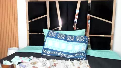 Yahaira online show from November 2025 06:17:01 PM