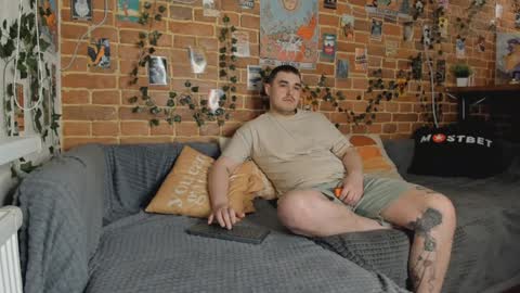 Snapshot of yami_yami_yami chatting on December 2024 04:15:01 PM Mia and Andry  online show from December 2024 04:15:01 PM