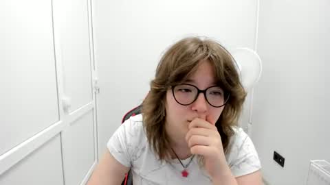 Sofia online show from July 2026 06:49:01 AM