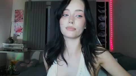 Snapshot of yamilean chatting on July 2026 10:38:02 PM Yami online show from July 2026 10:38:02 PM