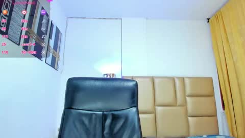 Naomi online show from September 2025 07:35:01 PM