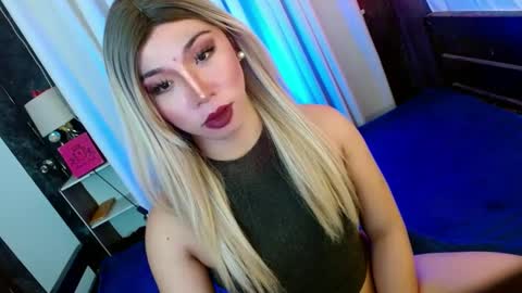 Snapshot of yan2xcumsalotxx chatting on March 2025 04:17:02 AM REYAN online show from March 2025 04:17:02 AM