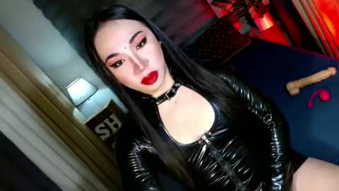 Snapshot of yan2xcumsalotxx chatting on December 2025 03:22:02 AM REYAN online show from December 2025 03:22:02 AM