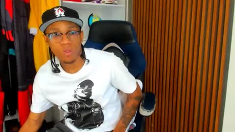 Snapshot of yandi_hot chatting on February 2026 01:51:02 PM yandi_hot online show from February 2026 01:51:02 PM