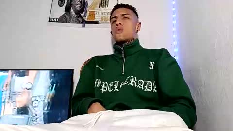 Snapshot of yanfranko420 chatting on February 2026 07:35:01 AM Yan online show from February 2026 07:35:01 AM