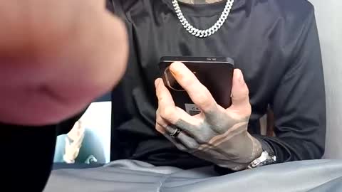 Snapshot of yanfranko420 chatting on February 2026 03:33:02 AM Yan online show from February 2026 03:33:02 AM