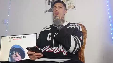 Snapshot of yanfranko420 chatting on February 2026 03:38:02 AM Yan online show from February 2026 03:38:02 AM