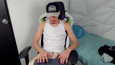 DANILO P online show from November 2025 04:51:01 AM