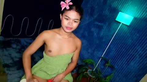 Snapshot of yanna_cassanova chatting on July 2026 04:49:02 AM yanna_cassanova online show from July 2026 04:49:02 AM
