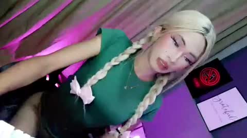yannafucks online show from July 2026 03:32:02 PM