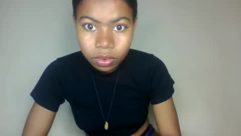 Snapshot of yannick_01 chatting on June 2026 06:02:01 PM yannick_01 online show from June 2026 06:02:01 PM