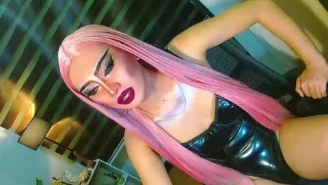 miss yasii online show from June 2026 03:14:02 PM
