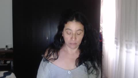 yasmin_love85 online show from December 2024 03:28:02 PM