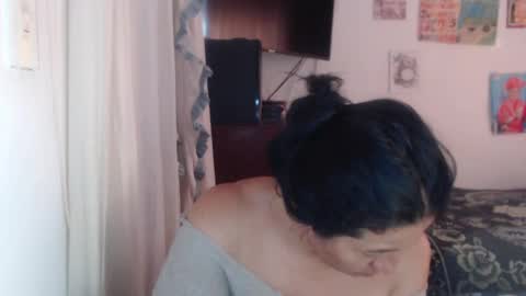 yasmin_love85 online show from February 2025 05:09:01 PM