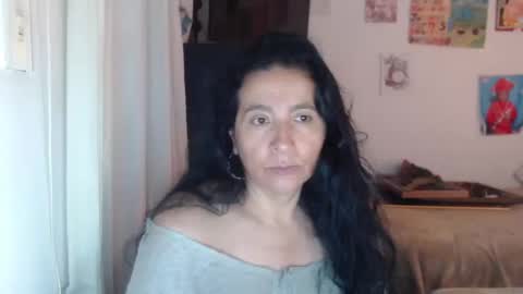 yasmin_love85 online show from October 2025 05:28:01 PM