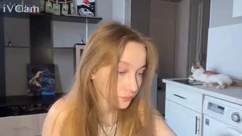 yasmina online show from February 2026 01:14:01 PM