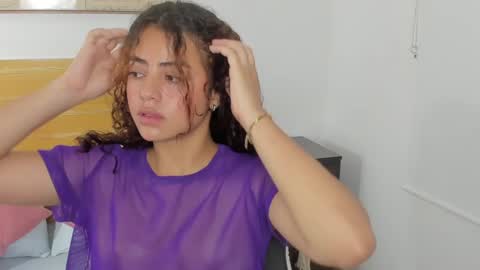 Snapshot of yaya23x chatting on January 2025 12:10:01 PM yaya23x online show from January 2025 12:10:01 PM