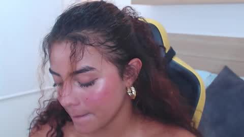 Snapshot of yaya23x chatting on February 2025 07:20:02 PM yaya23x online show from February 2025 07:20:02 PM