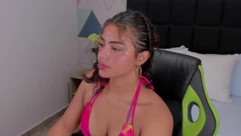 Snapshot of yaya23x chatting on February 2025 07:24:02 PM yaya23x online show from February 2025 07:24:02 PM