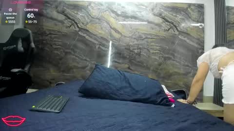 yaya____ online show from March 2025 03:56:01 AM