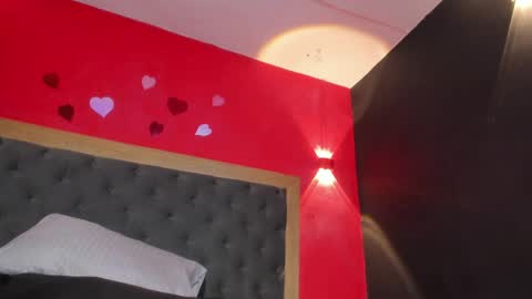 Snapshot of yayahilton chatting on June 2026 05:58:01 AM YAYA online show from June 2026 05:58:01 AM