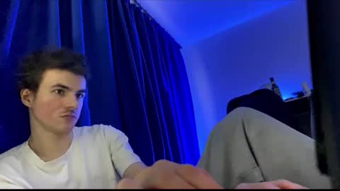 yayay333 online show from December 2025 10:57:01 AM