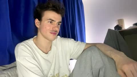 yayay333 online show from March 2026 06:41:01 PM