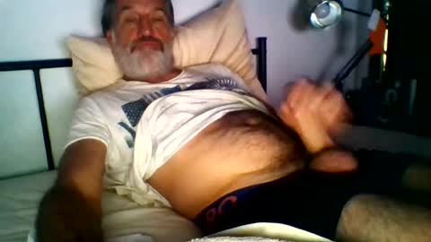 yeah_baby6988 online show from July 2026 12:37:01 PM