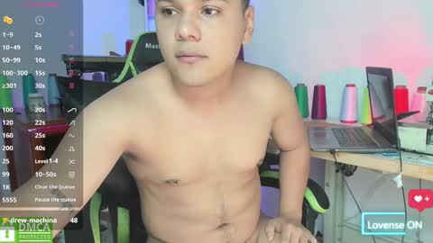 Snapshot of yeiko_44 chatting on February 2025 02:08:01 AM Yeiko online show from February 2025 02:08:01 AM
