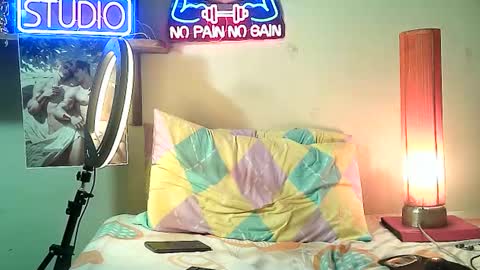 yeisoncastellanos1999 online show from January 2026 11:56:02 AM