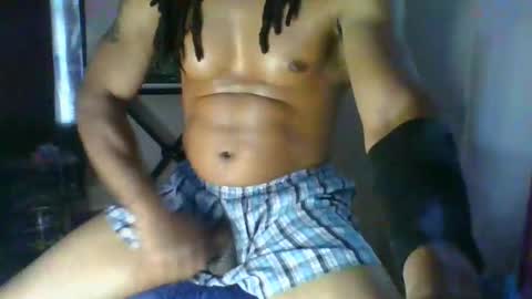 Snapshot of yellaboy31 chatting on December 2024 07:10:01 PM yellaboy31 online show from December 2024 07:10:01 PM