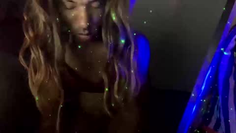 Snapshot of yelladaniella chatting on October 2025 10:38:02 AM Ella Ts online show from October 2025 10:38:02 AM