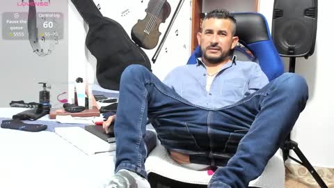 Yeol online show from January 2025 06:23:01 PM