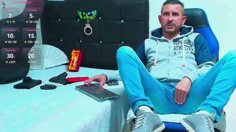 Yeol online show from November 2025 06:51:02 PM