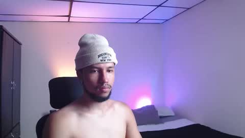 Yeff ind. model  online show from November 2025 10:09:01 PM